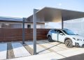 Giải pháp thi công lắp đặt mái che carport Lixil SC và hàng rào bảo vệ tại thành phố Hồ Chí Minh kiến tạo không gian sống an toàn